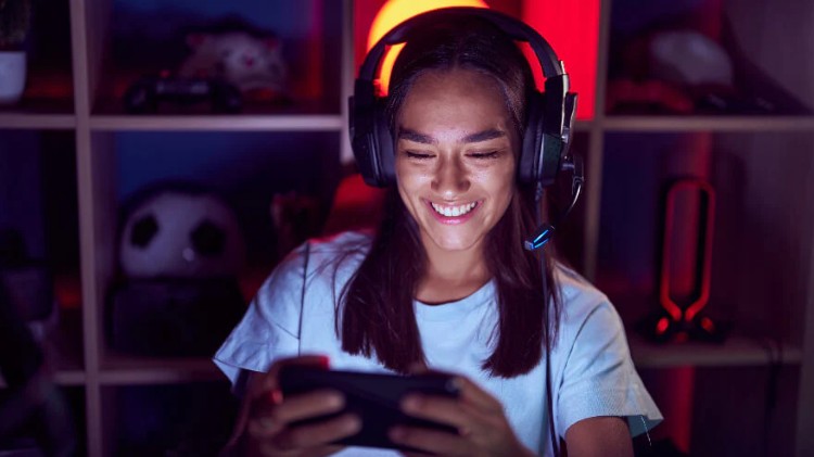 Click, Play, Relax: How Online Games Become Your Daily Mood Booster